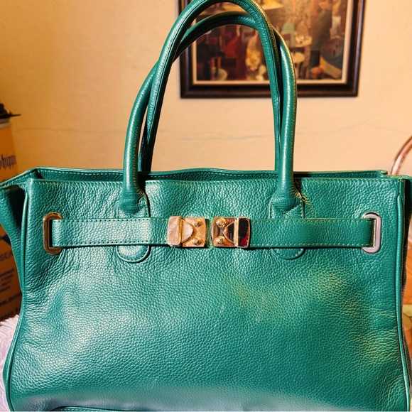 ONNA EHRLICHGreen and gold stylish luxury bag